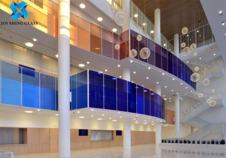 Double Glazing Colored Laminated Glass 6.38mm 8.38mm Translucent Gradient