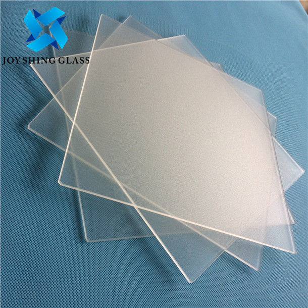 Low Iron Tempered Solar Glass 2.5mm 4mm Transparent Solar Panel Glass
